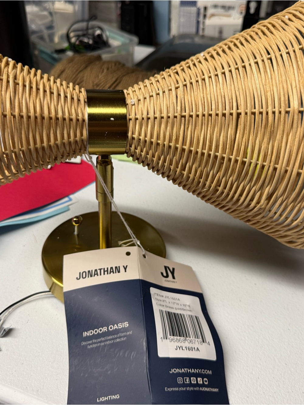 Jonathan wall light in Natural and Gold